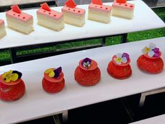 -大中华希尔顿酒店-念自助餐·嗨啤·小龙虾