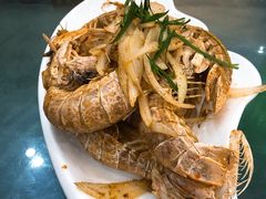 -覃记海鲜美食餐厅