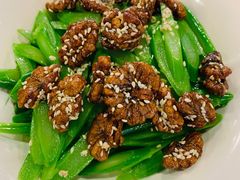 琥珀核桃拌芥兰-日昌餐馆(亦庄店)