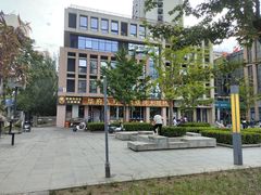 -华府九号海鲜烧烤大排档(龙域店)