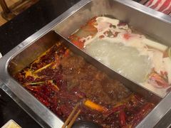 -百年川椒重庆老火锅(光谷店)