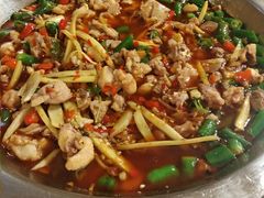 -兔行天下-鸿鹤鲜锅兔(中海国际店)