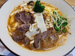 手切酸菜牛腱子面-陳八两面家(滨江天街店)