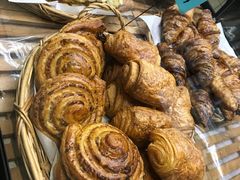 -Dough&Joe团憩(瑞虹天地月亮湾店)