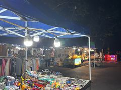 -吴山路夜市