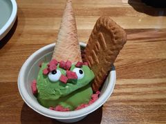 -Dragon Pizza•圆脸龙披萨·牛排餐厅