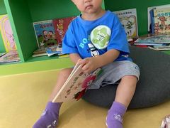 -爱睿思儿童早教亲子游泳(万象城店)