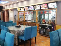 大堂-阿吾丹的烤羊·新疆菜·抓饭·拌面(乌尔禾店)