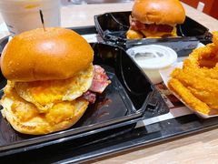 布里欧修特堡-The Habit Burger Grill 哈比特汉堡(爱琴海店)
