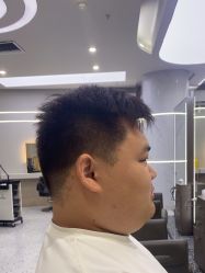 -苏豪路易士·嘉玛发廊