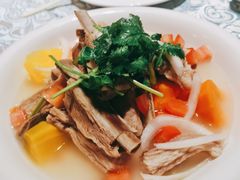 手抓羊肉-巴扎美食·新疆菜·西域歌舞表演餐厅(新疆大厦店)
