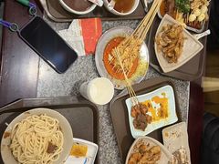 冷锅串串荤-小街天府