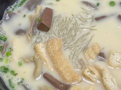 -津津老鸭粉丝馆(正东路店)