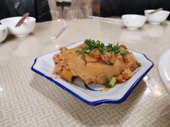 -茅屋大酒店