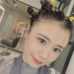-丝语萱形象