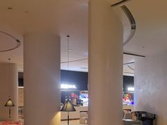 -涨巢·潮玩水疗局