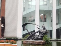 -广州人民艺术中心