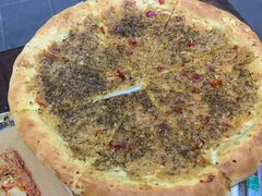 隔壁店的蒜蓉烤馕-清真·马峰烤肉(小学习北巷店)