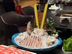 -鲜入唯煮·港式海鲜牛肉火锅(金宝街店)