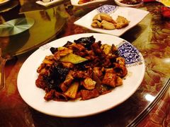 腊八蒜溜肥肠-东四民芳餐厅(世茂工三店)