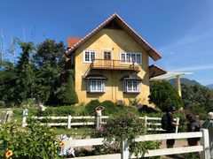 -黄色小屋