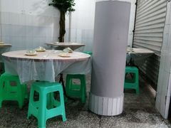 -洪霞餐馆