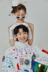 -易摄影婚纱摄影工作室