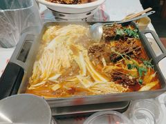 -肥肥虾庄·金牌油焖大虾(汉口城市广场店)