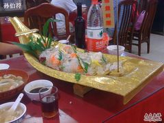 船里就四个生蚝……-海鲜八大碗(和平店)