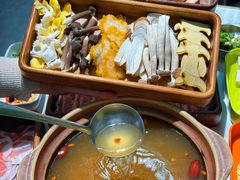 -菌小白火锅(时尚天河店)