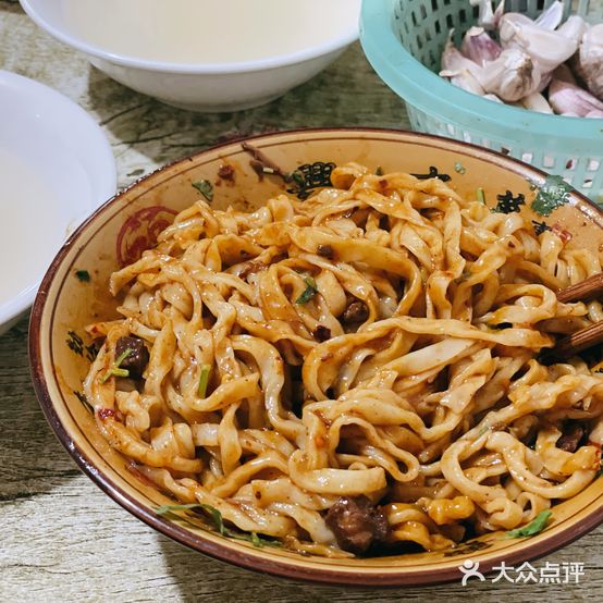 老周红烧牛肉面(东风大街店)
