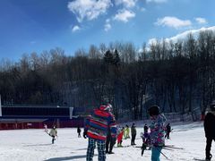 -亚布力新体委滑雪场