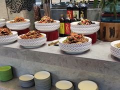 -新艺自助美食城(中山路店)