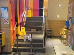-麦当劳(牡丹江路店)