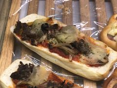 意式披萨面包-巴黎贝甜(杨浦宝地店)