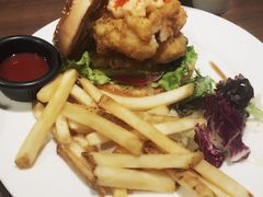 -拉亚汉堡经典餐厅(商城路店)