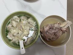 小馄饨-周震馄饨