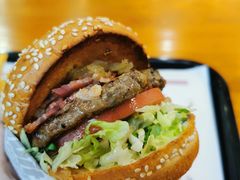 -The Habit Burger Grill 哈比特汉堡(复兴soho店)