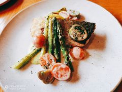 现烤三文鱼-THE CANNERY&JUJU 新鲜海鲜·牛排美食酒廊
