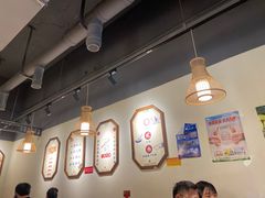 -聚鑫朋酸菜肥肠(文艺路口店)