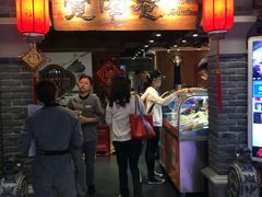 门面-张氏宽窄巷成都名小吃(茂业百货华强北店)