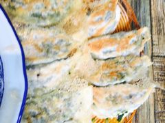 -阿洪锅贴王(小吃城店)