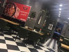 大堂-愉肴麻辣香锅(中山路店)
