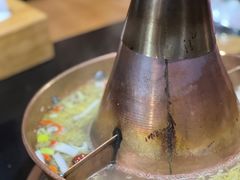 -果松木炭酸菜铜火锅·外婆参鸡汤