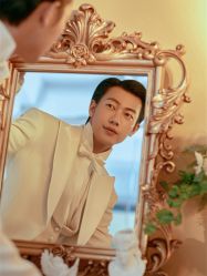 -至臻微拉婚纱摄影