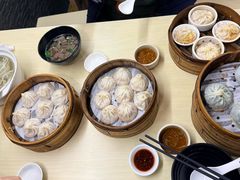 荠菜蟹粉包-莱莱小笼·乔艾