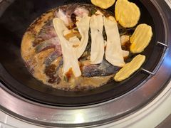 -人民公社铁锅炖·东北菜(卫国道店)