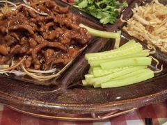 -老郑家东北春饼(龙悦居店)