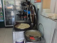 -小董骨汤馄饨店(通扬路店)
