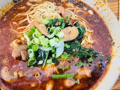 红烧肥肠小面-丁丁猫重庆小面(徐州路店)